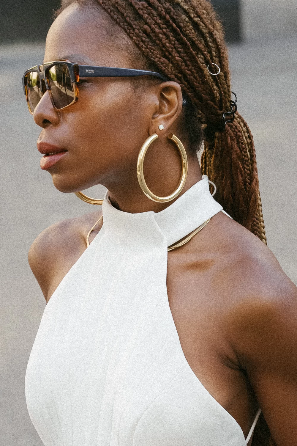 How to Wear Hoop Earrings Like a Fashion Blogger  Hey Happiness