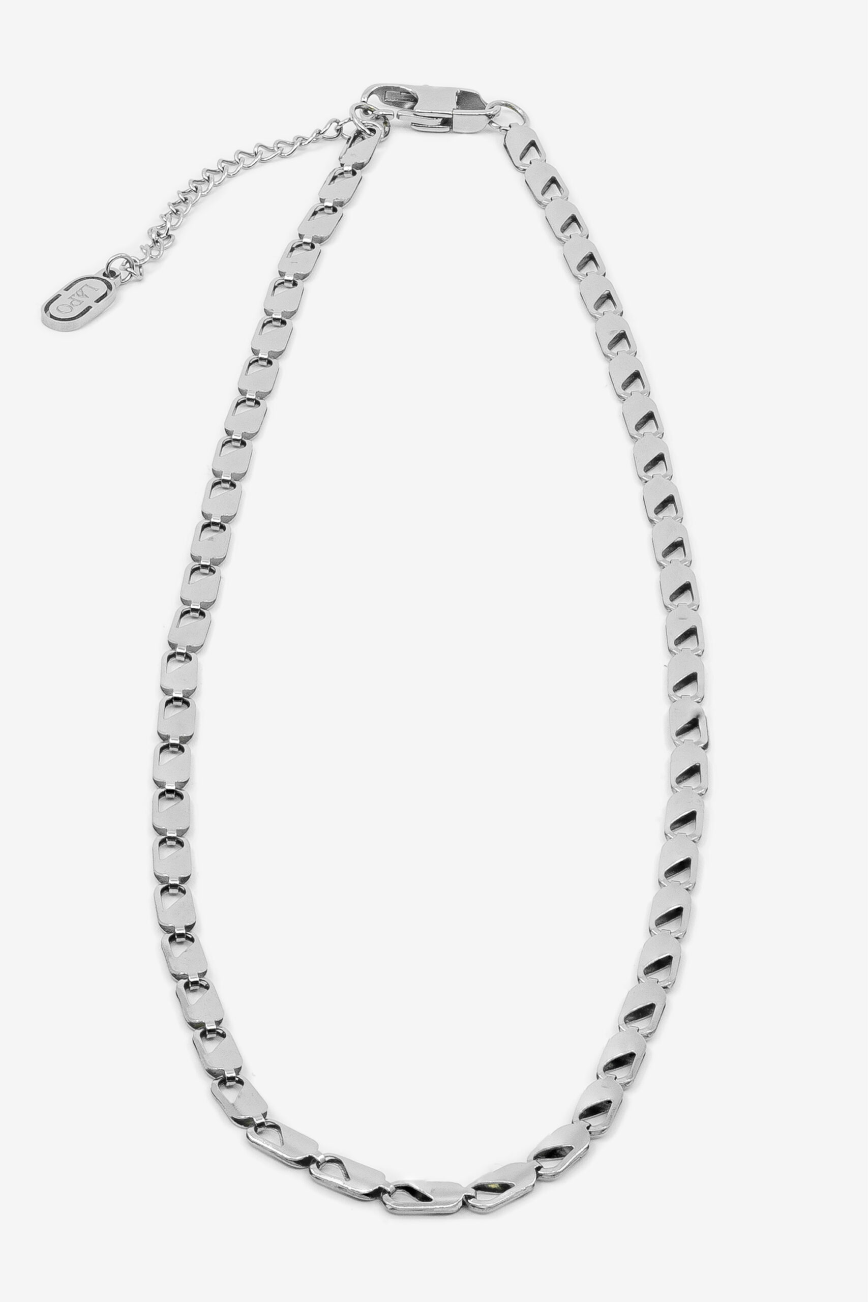Lapo Lounge Pulse Silver Necklace – A sleek, elongated chain necklace in stainless steel, inspired by the rhythm of urban life.